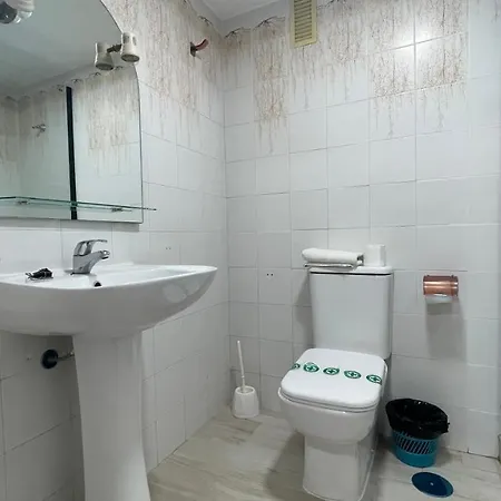 Benalbeach 51 * 贝纳尔马德纳